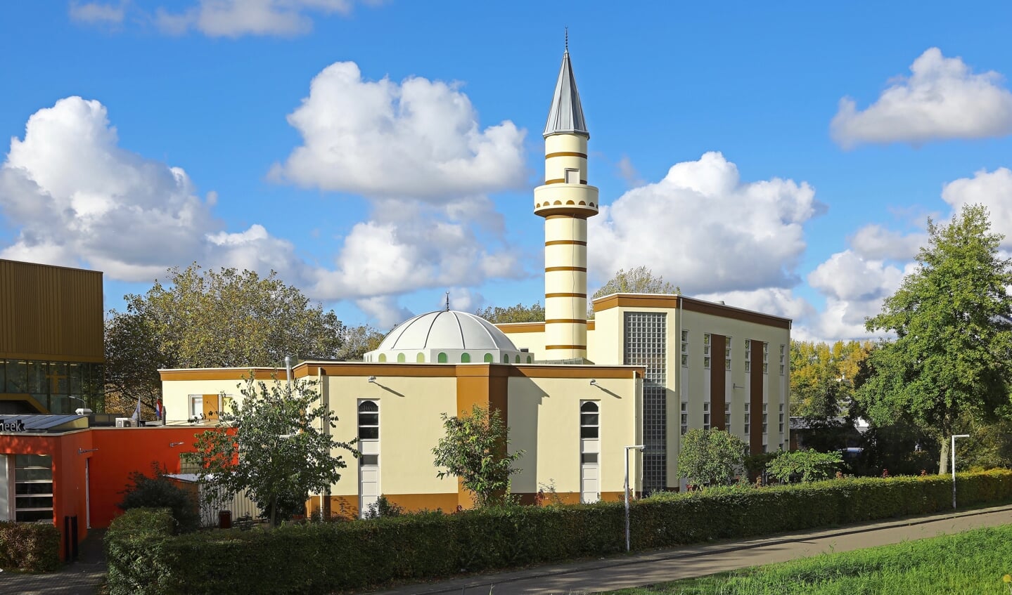 Güneş Paneli ve Cami